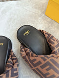 Pre Order Luxury Logo Cushion Cross Slides