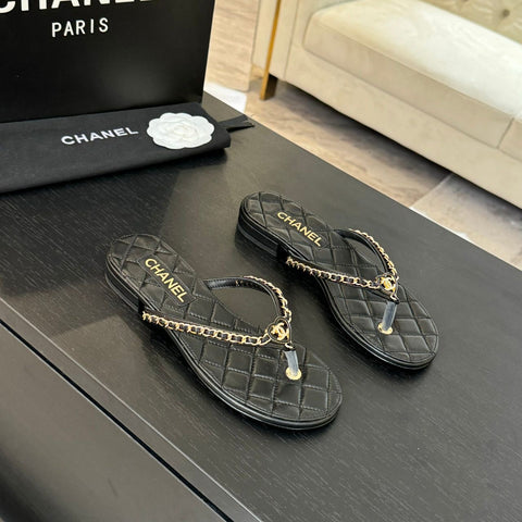 Pre Order Flipflops With Luxury Chain Logo Design